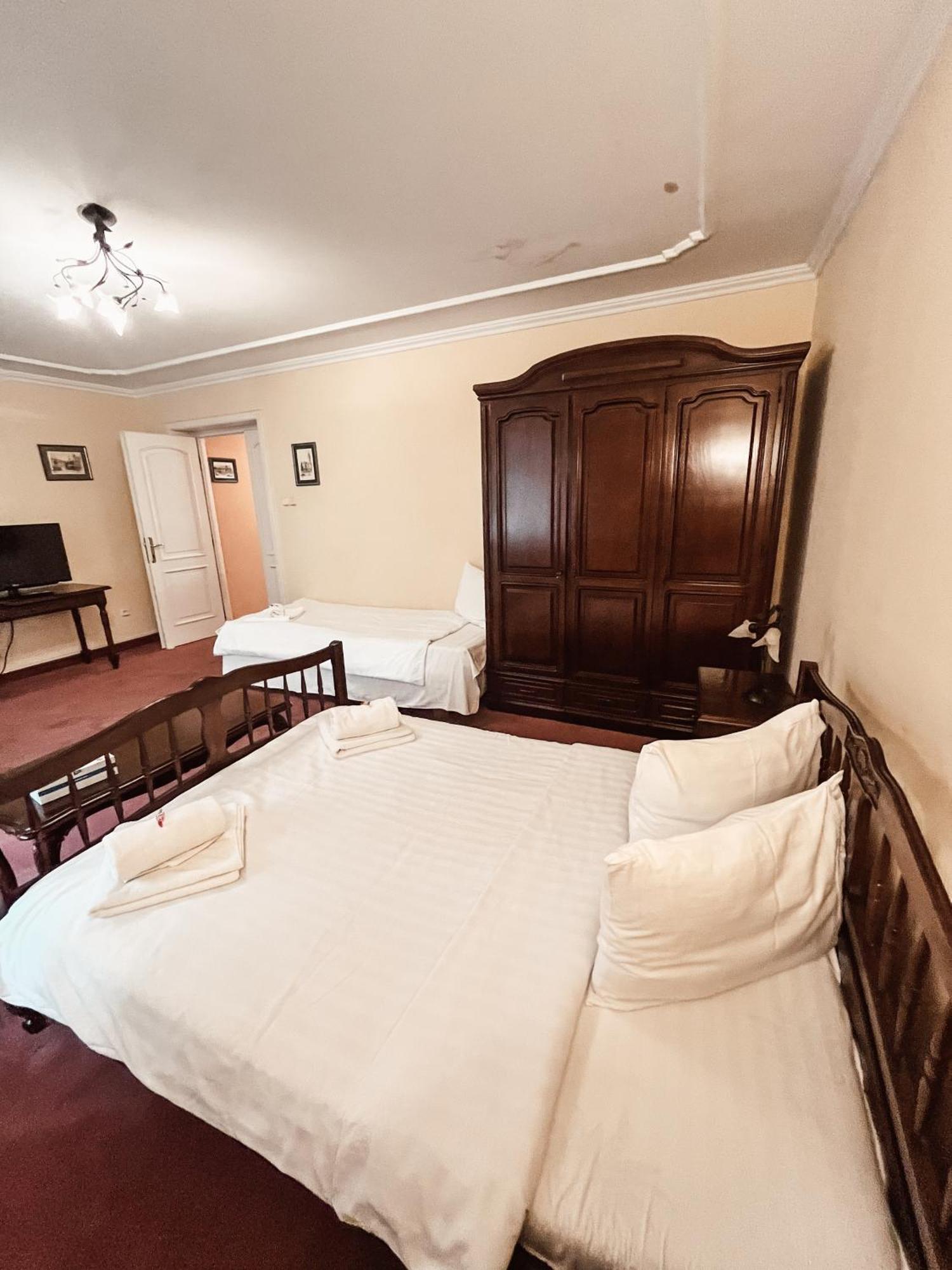 Pensiunea Curtea Bavareza Targu-Mures Bagian luar foto
