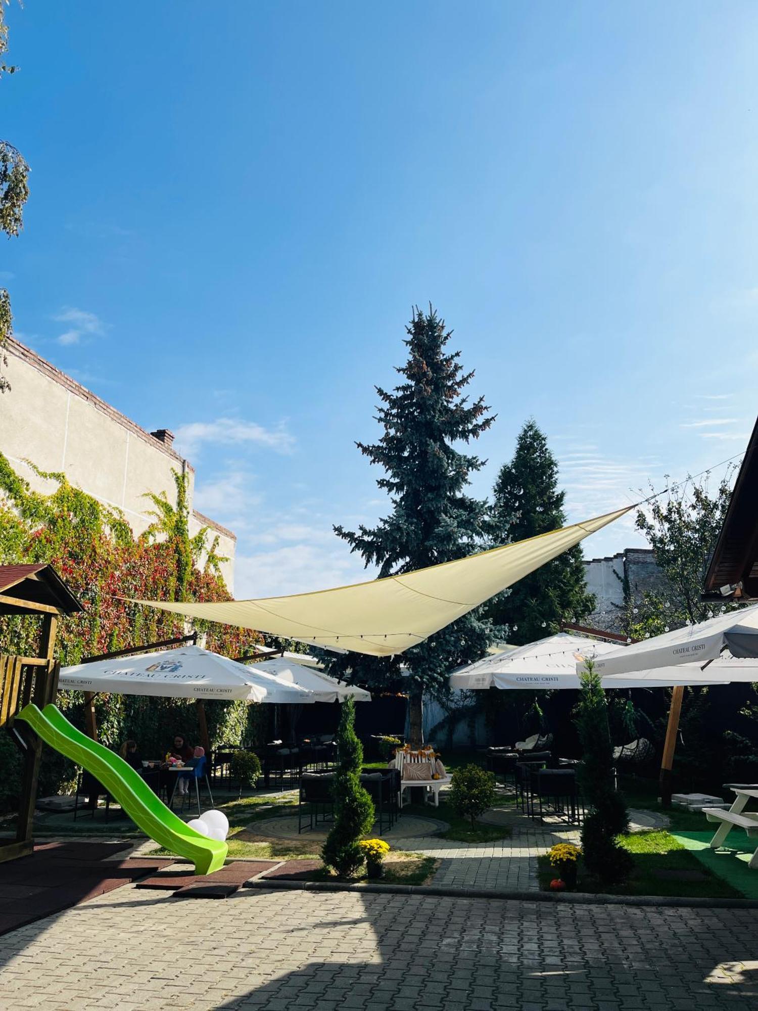 Pensiunea Curtea Bavareza Targu-Mures Bagian luar foto